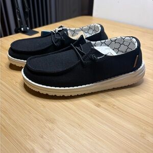 Hey Dude Girls Wendy Black NWT